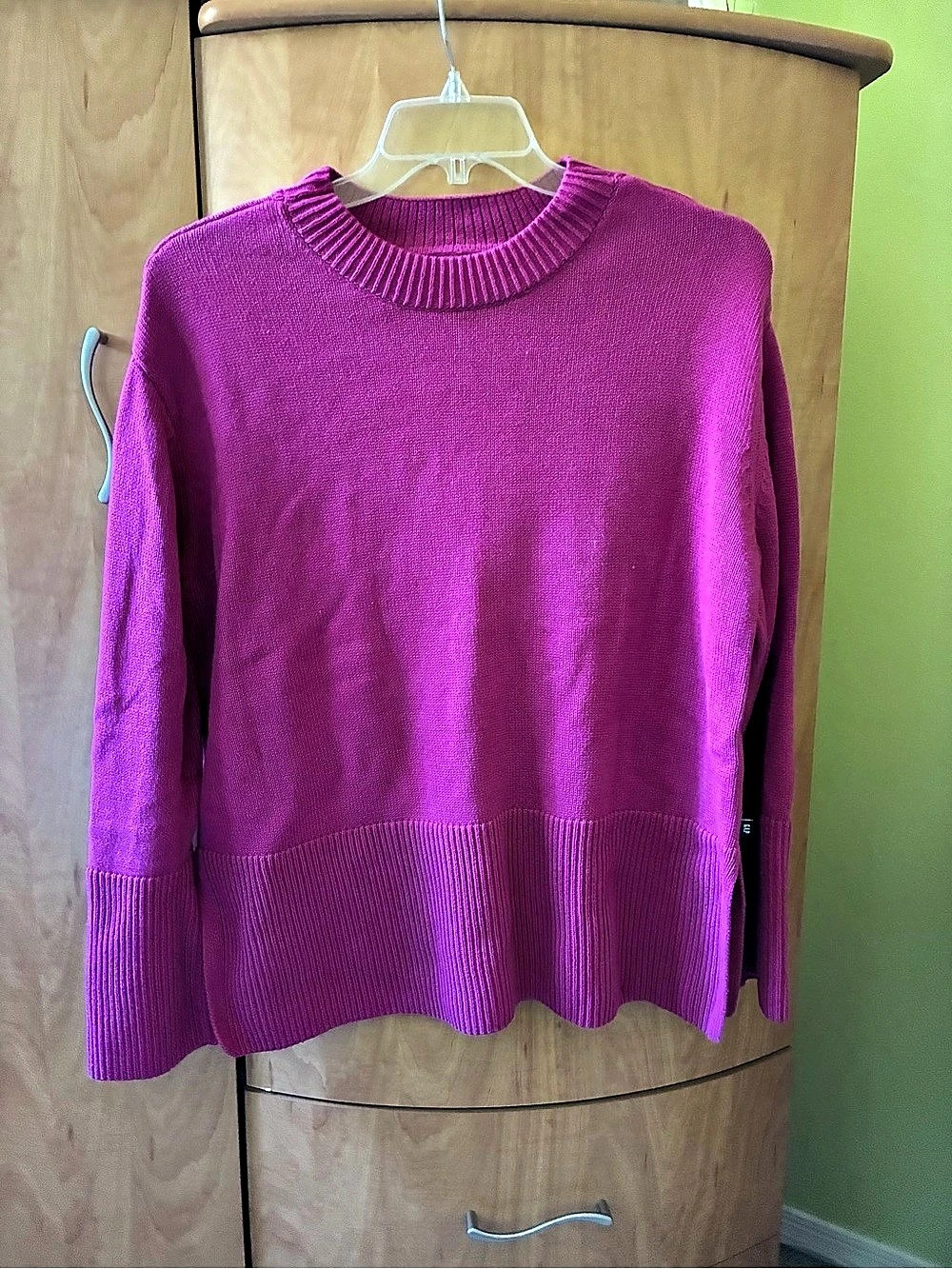 GAP Cotton Crew Neck Sweater in Purple Like New